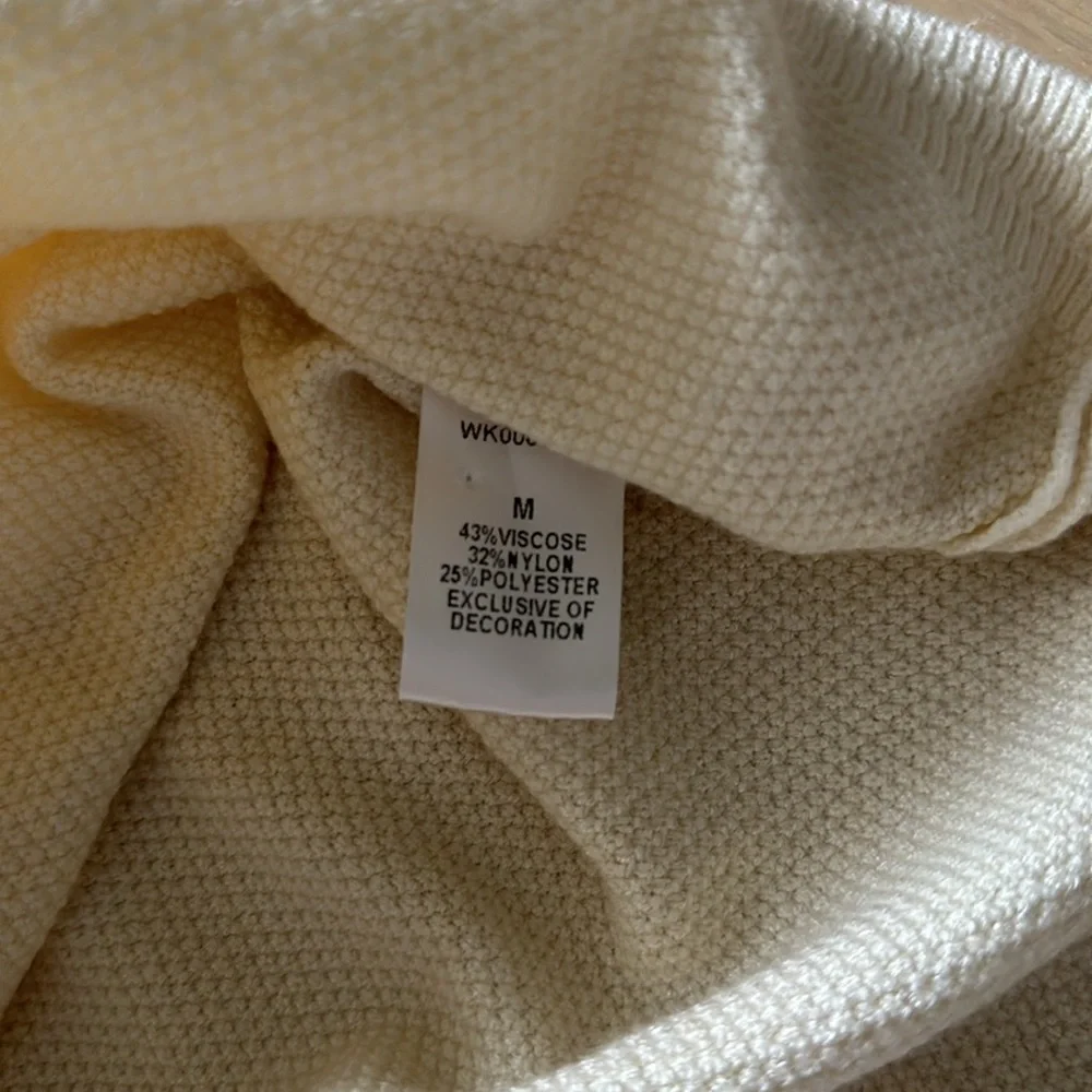 THML knit blouse - Picture 6 of 8